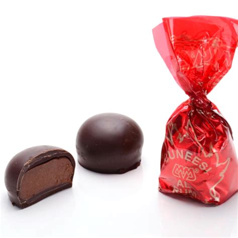 Andiamo allora a scoprire insieme come preparare i cioccolatini al rum. Cuneesi al rum, 200 g | Cuneesi | Essen | Via del Gusto ...