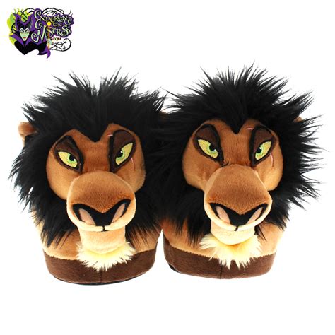 They proceeded to teach simba the hakuna matata lifestyle, and he adopted it readily, becoming their close friend. Happy Feet Disney Villains: 'The Lion King' Plush ...