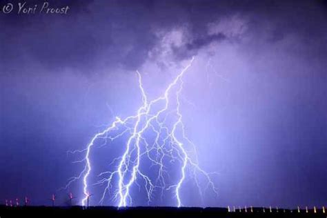 Check spelling or type a new query. Onweer regio Gent zorgt voor kwijlende weerfoto's