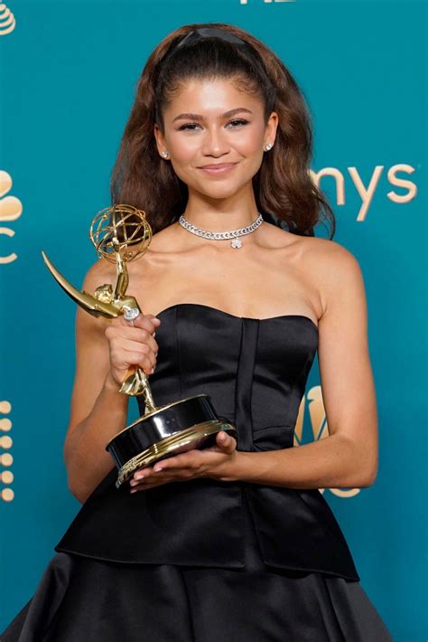 Zendaya Emmy Awards 2022 Red Carpet • Celebmafia