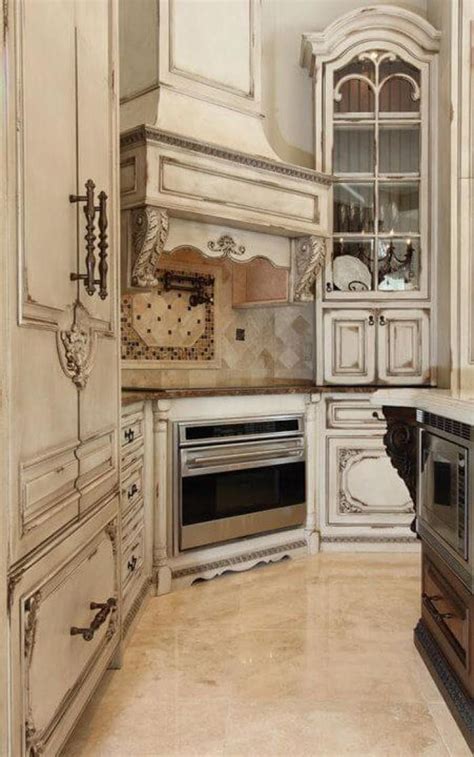20 Old Fashioned Kitchen Cabinets