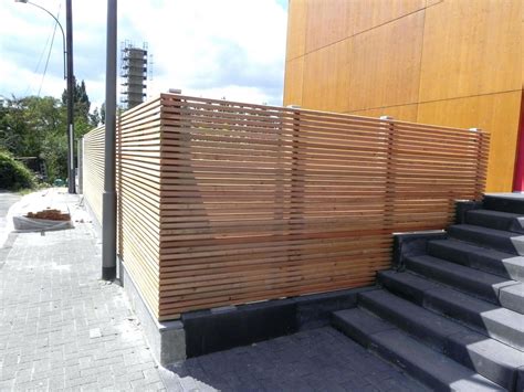 An dich, wenn du einen geräteschuppen aus holz selber bauen möchtest! Sichtschutzzaun Holz Selber Bauen | Haus Design Ideen