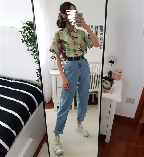 #mirror selfie #outfit #vintage outfits #vintage aesthetic #oh wonder #pretty #beautiful #gorgeous. aesthetic grunge vintage on Instagram: "Would you prefer ...