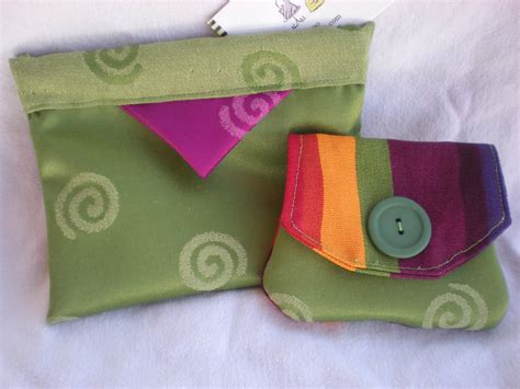 Credit cards have become an integral part of our commercial regime. Small wallet/credit card holder with matching make-up bag ...
