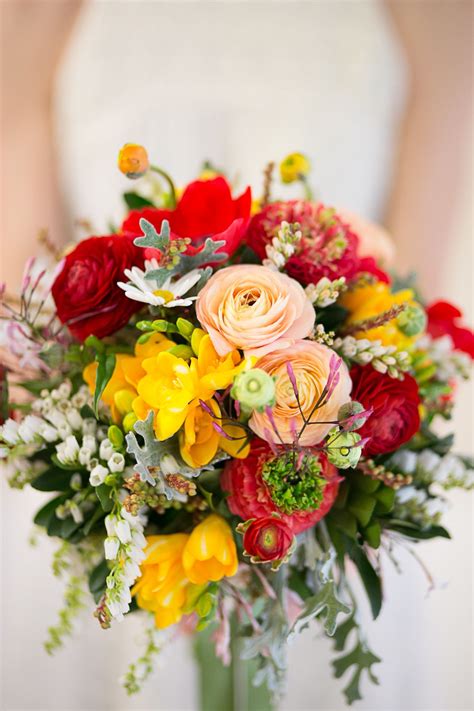 For a softer look and feel of your wedding. 100 Amazing Summer Wedding Bouquets For Every Bride ...