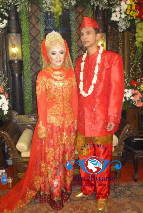 Share to twitter share to facebook share to pinterest. Pengantin cantik aksesories gaya India | GITA SALON