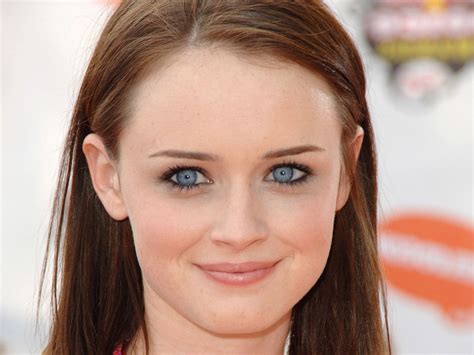 10 Actresses with the Most Beautiful Eyes
