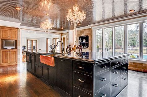 Here Are 8 Modern Kitchens Trying Their Best To Blend Into Castles