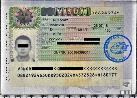 Ukraiński paszport i podrobiona norweska wiza Aktualności Komenda