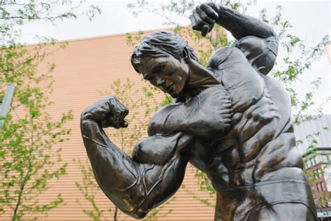 Pumped Up Arnold Schwarzenegger Statue In Columbus Ohio