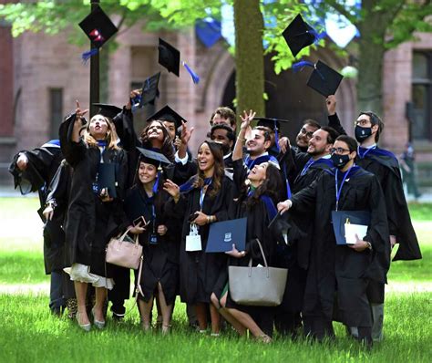 Yale Completes Four Days Of Graduations Limited By Pandemic