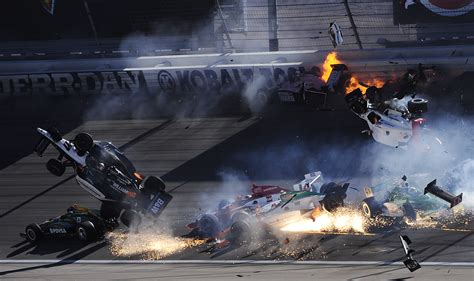 Race Car Driver Dan Wheldon Dies After Crash