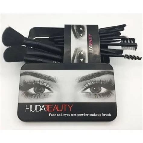 Plastic Huda Beauty Make Up Brush Set Packaging Type Box 12 At Rs