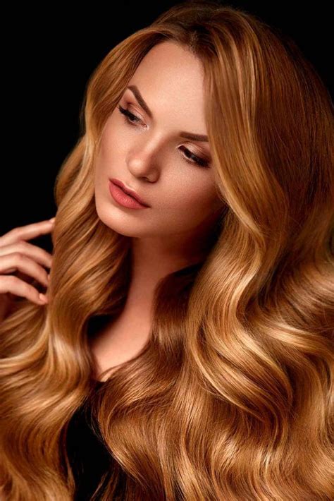 Gentle And Rich Honey Blonde Hair Color To Add Some Sweet Shine To Your Locks Honey Blonde