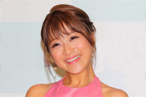 Feb 12, 2021 · 鈴木奈々は出産している？ 2021年2月現在、鈴木奈々さんが出産したとの情報は出ていません。 しかし、これまで子供が欲しいとの願望をひんぱんに口にしてきた鈴木奈々さん。婚約を発表した2013年7月のブログでは、こうつづっています。 鈴木奈々の旦那は齋藤竜輔!ゴローズ好きの優男!嫁が空気 ...