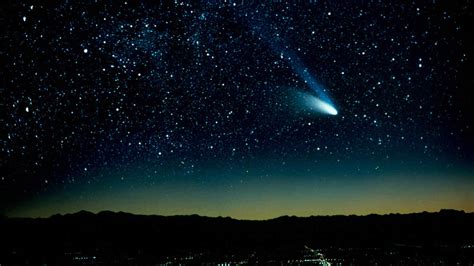 La próxima ocasión para observar al cometa halley desde la tierra será el 28 de julio de 2061. ¡Increíble! Encontraron al hermano mayor del cometa "Halley"