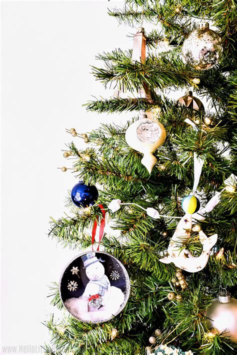 I like to add some filler garlands into my tree. How to Decorate a Christmas Tree ... Step-by-Step | Hello ...