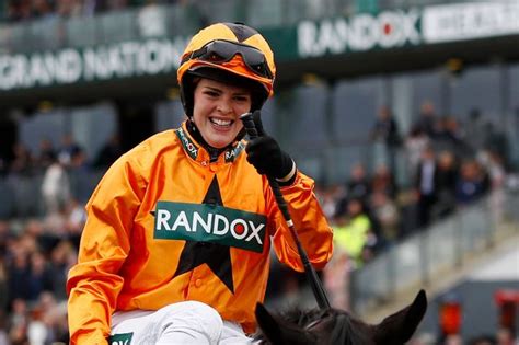 Grand National 2017 Lizzie Kelly Rides Tea For Two To Victory At