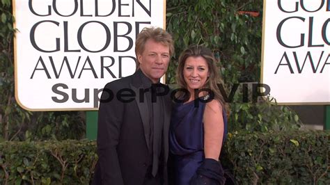 Jon Bon Jovi Dorothea Hurley At 70th Annual Golden Globe Youtube