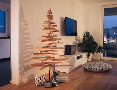 Yelka Minimalist Wooden Christmas Tree Gadget Flow