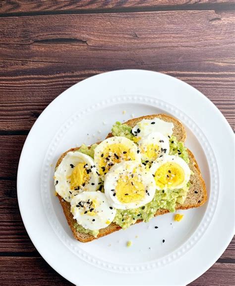 Our everything bagels are crunchy on the outside & soft on the inside. Trader Joe's Everything but the Bagel Seasoning: A Copycat ...