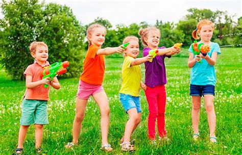 Como siempre, gracias por leer nuestro artículo, estamos encantados! 5 juegos con agua para que los niños se diviertan y refresquen este verano - Viviendo En Casa
