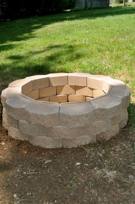 It seems likely you just purchase a fire pit, but sometimes, you have to do it yourself. 31 DIY Outdoor Fireplace and Firepit Ideas - DIY Joy