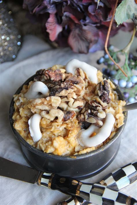 Calories per serving of basic overnight oats. Skinny Baked Pumpkin Oatmeal | Low calorie oatmeal ...