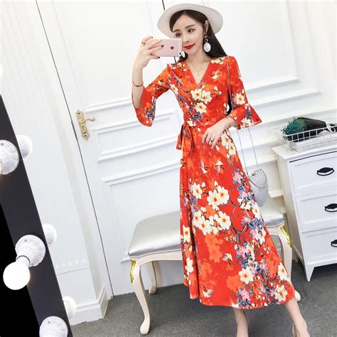 2019 Summer New V Neck Floral Chiffon Dress Bell Sleeves Beach Seaside Holiday Sexy Fashion