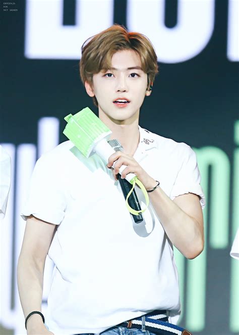 He is a member of the boy group called nct and its unit nct dream. jaemin pics🌸 on Twitter: "180507🍃 ©oxygen_o2…