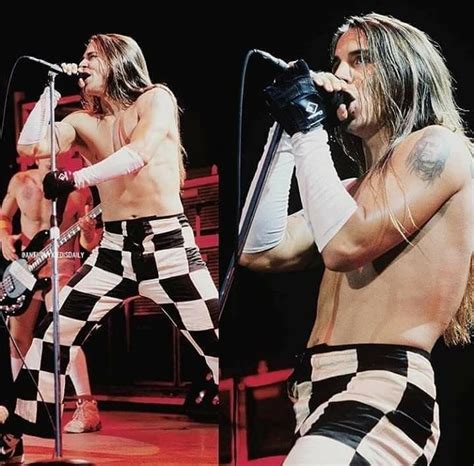 Anthony Kiedis Red Hot Chili Peppers Red Hot Chili Peppers Hot Chili Hottest Chili Pepper