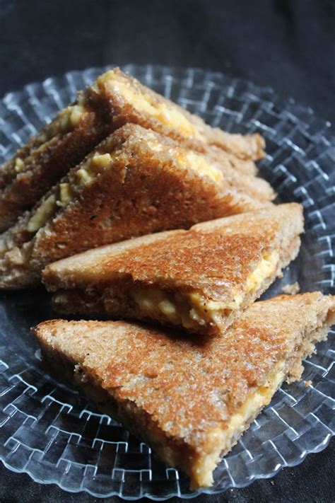 Peanut Butter Banana Sandwich Recipe Yummy Tummy