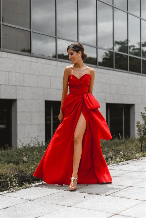 Vestido Largo Palabra De Honor En Rojo De Invitadisima 34 Invitada Perfecta By Sandra