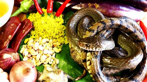 Siem Reap Rural Villager Food Somlor Machu Kreung Khmer Spices Sour