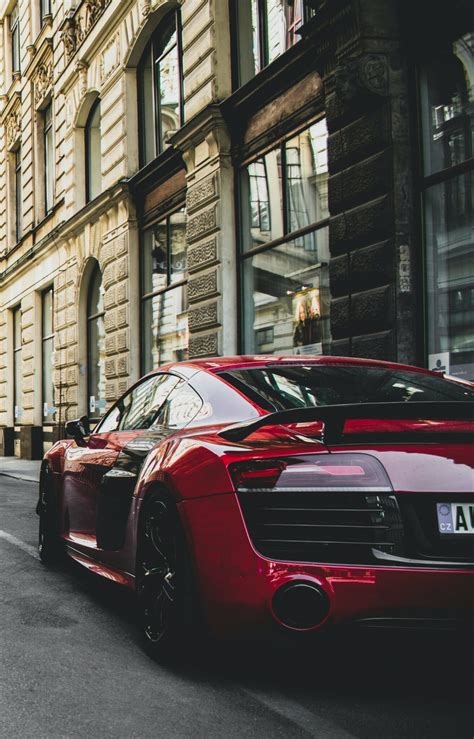 Red Audi R8 Most Comfortable Car In The World Virou Pauta