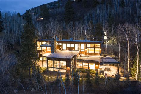 Elevated Escapes Luxury Homes In The Mountains Christies