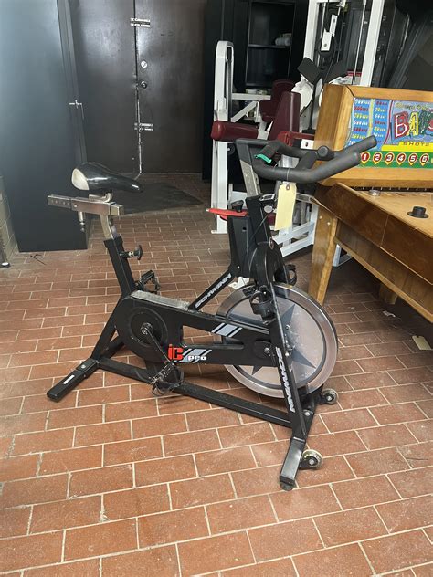 Schwinn Ic Pro Spin Bike 250451 Treadmill Heroes