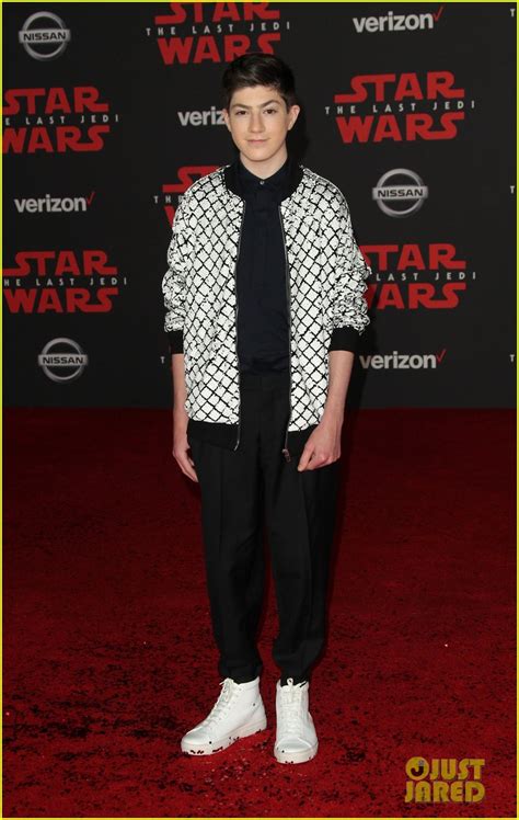 Jenna Ortega Stuns On The Star Wars The Last Jedi Red Carpet Photo