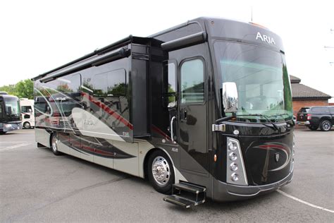 Rvs For Sale Uk New And Used American Motorhomesthor Motorcoach Uk