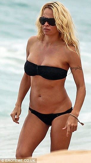 She is the current presenter of zdf fernsehgarten and zdf fernsehgarten on tour. Pamela Anderson Best Bikini Photos - YouFrisky ...
