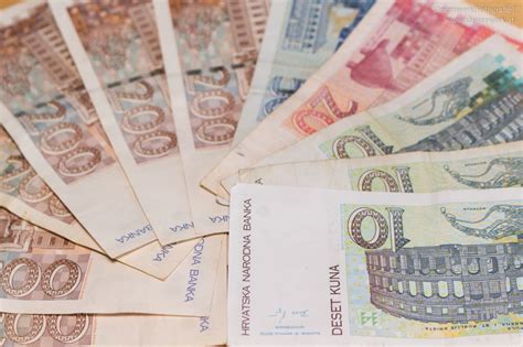 Wir bieten ihnen den handel zu echtzeitkursen und die schnellstmögliche 3 wertstellung je gehandelter währung an. Geld wechseln in Kroatien - Worauf beim Kuna Euro ...