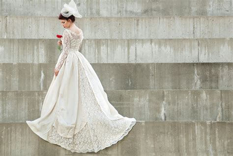 10 Timeless Lace Gowns That We Adore