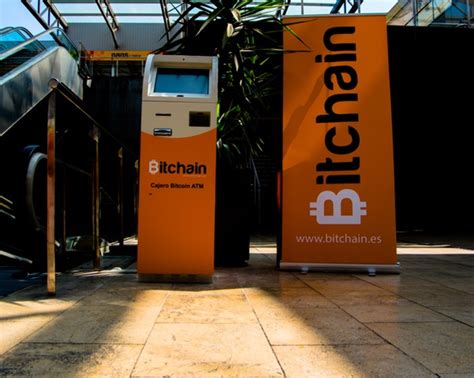 A bitcoin atm acts like a physical bitcoin exchange where you can buy and sell bitcoins with cash. The First 2-Way Bitcoin ATM Installed in Greece