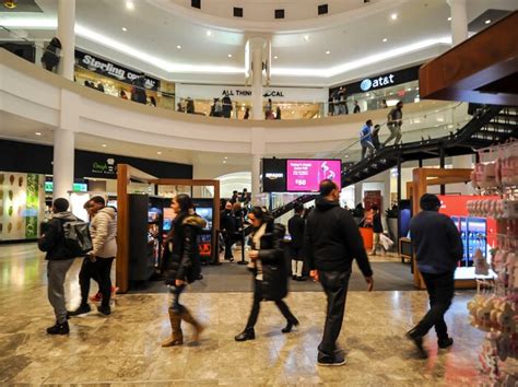 Black Friday mall hours 2019: What time does Black Friday shopping ...