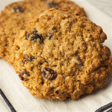 It's crispy on the edges, moist. Oatmeal Raisin Cookies Recipe: How to Make Oatmeal Raisin Cookies