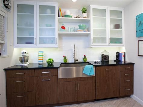 Buy cheap kitchen cabinets near me for less money than the retail giants. Tips for Finding the Cheap Kitchen Cabinets - TheyDesign ...
