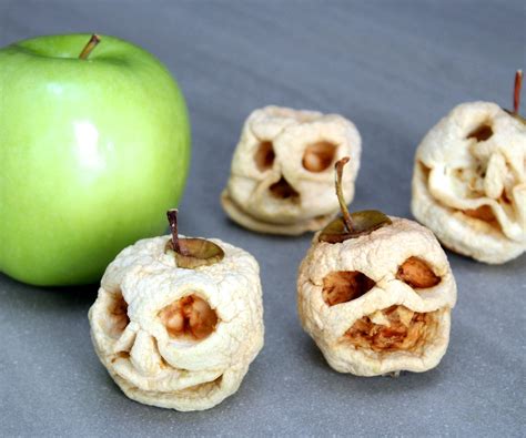 How To Make Shrunken Apple Heads 6 Steps With Pictures Instructables
