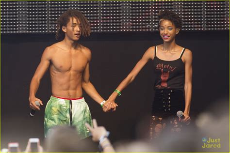 Jaden Smith Strips Off His Shirt On Stage Photo 834616 Photo Gallery Just Jared Jr