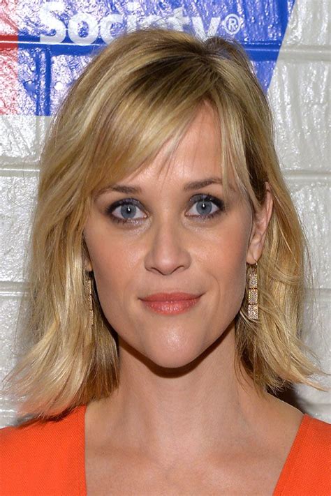 Reese Witherspoon Is Wearing Drop Earrings With Diamond Pave Layered Haircuts With Bangs Wavy