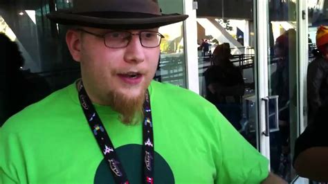 Nerd At Comic Con Talks About His League Of Legends Idea Youtube